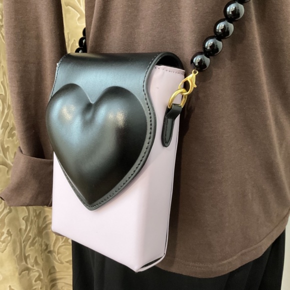 Crossbody Heart Bag - Picture 2 of 5
